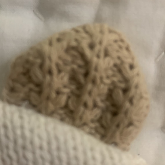 Adorable cotton knit baby bear beanie with hand embroidered face & 3d ears - Picture 6 of 9